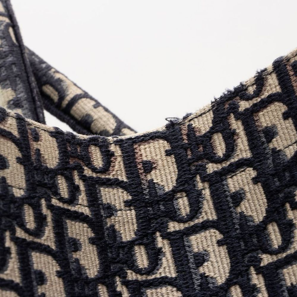 Dior Oblique Book Tote - Picture 12 of 14